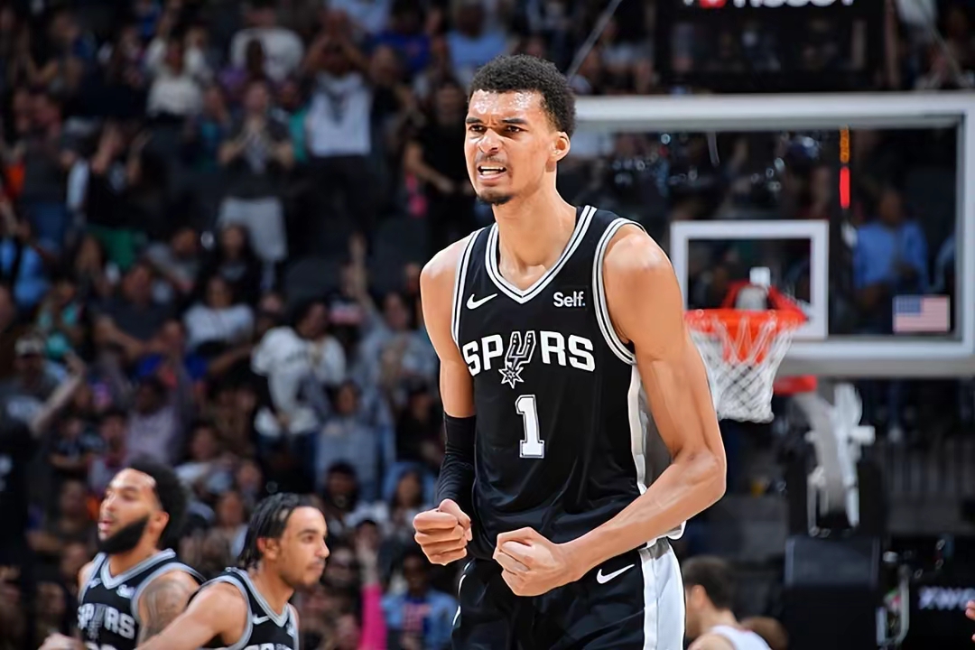 包含阿斯顿维拉国际比赛日篮板制胜，志在NBA常规赛名次提升，赛场秩序良好，团队化学反应显著的词条-实时比分